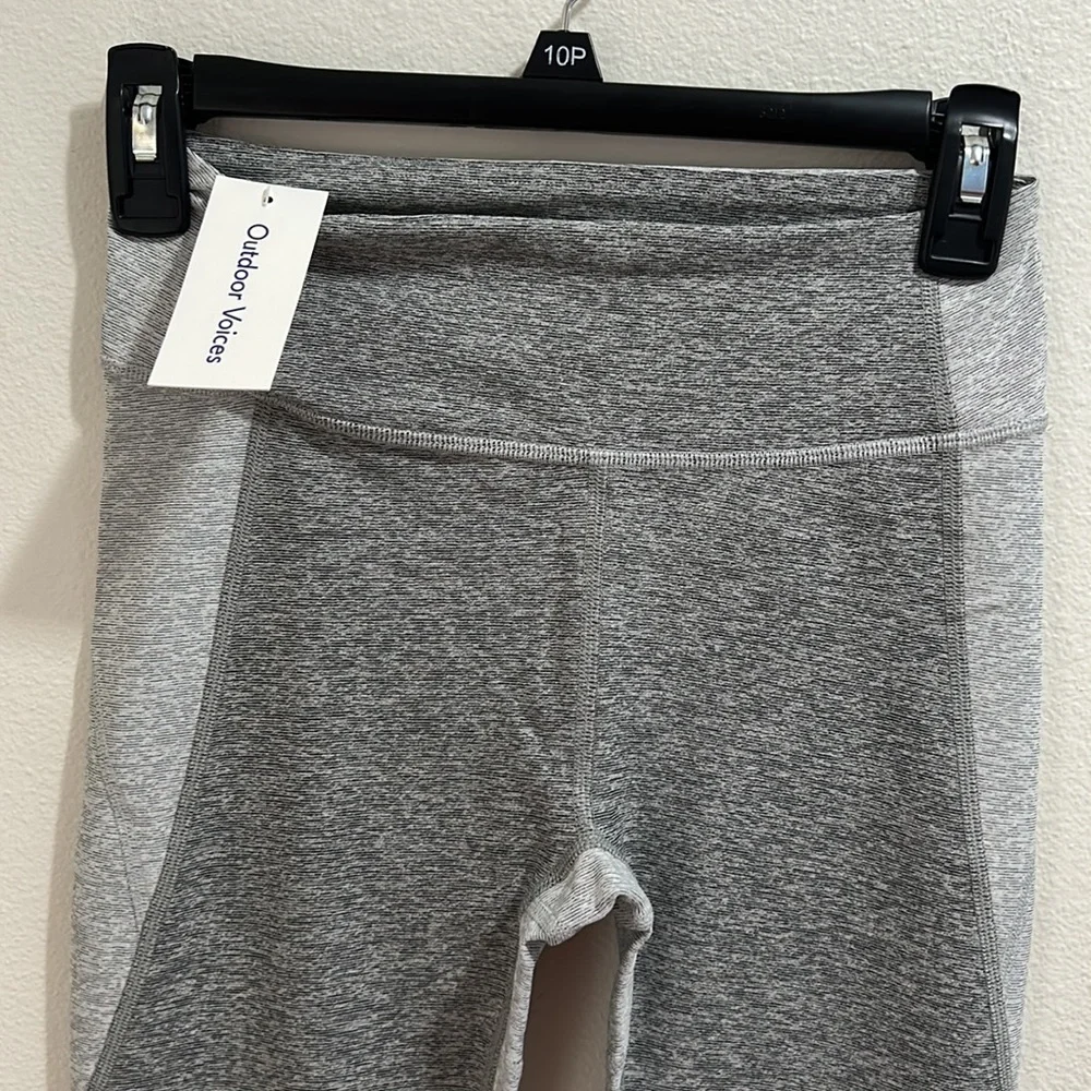 NWT Outdoor Voices Grey Dove/Ash Warmup 3/4 Leggings XS